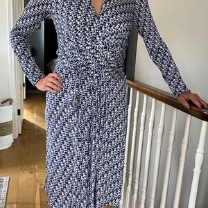 ISSA 100% Silk wrap dress. US Size 6.
